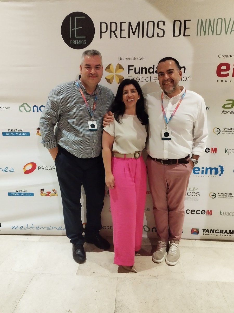 Que maravilla disfrutar en persona de <a href="/Magic_MOR/">Manuel Oliver</a> y <a href="/mfreireubeda/">Marta Freire Úbeda</a> en la gala @PremiosIE #PremiosIE23 Ponente y presentador excepcionales <a href="/Educarm/">Educarm</a> <a href="/CPRRegionMurcia/">CPR Región de Murcia</a> <a href="/ProgramasRM/">ProgramasRM</a> <a href="/direcmur/">DIRECMUR</a> ¡Queremos veros en Murcia!🙏