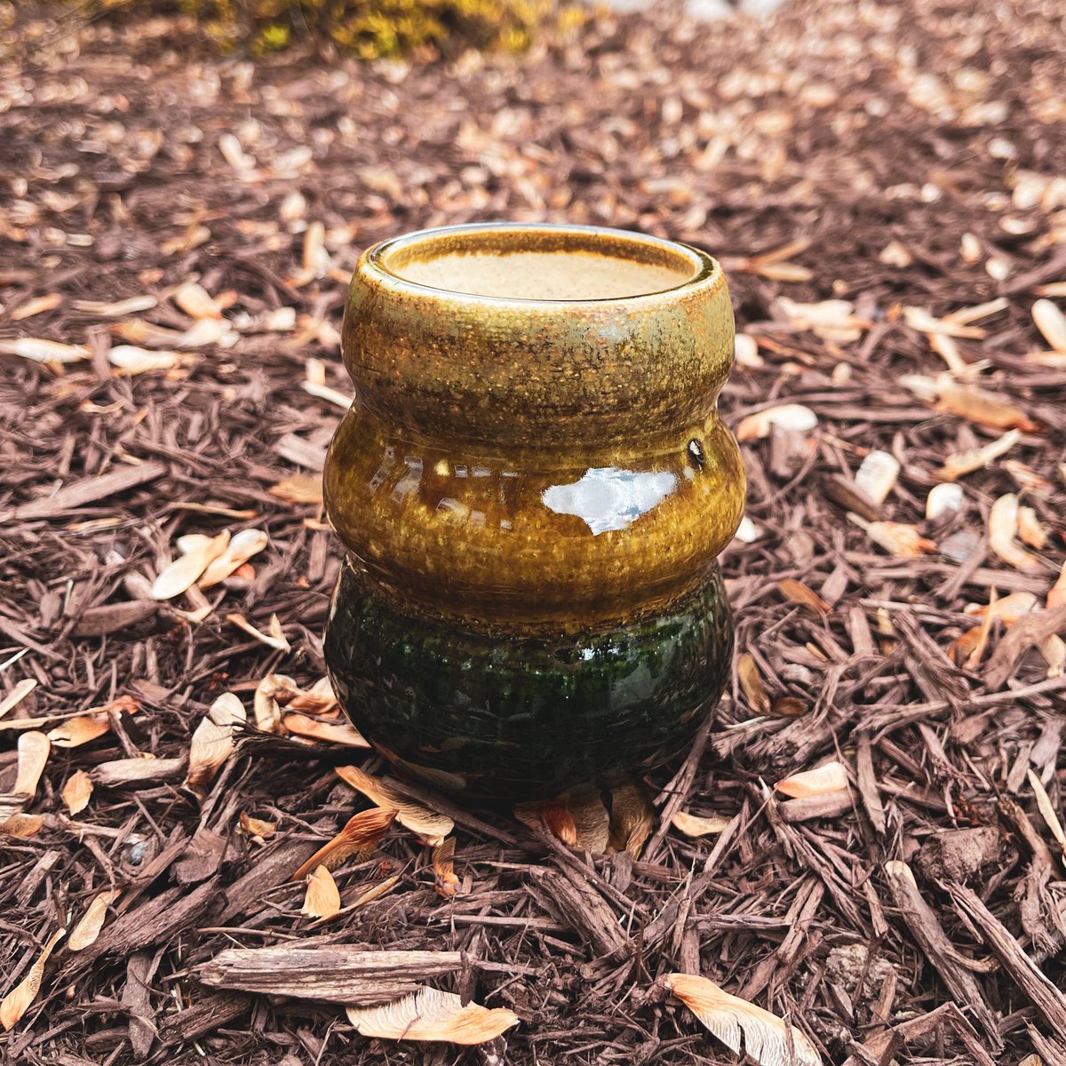 5tar_kid's tweet photo. Gonna start a #ceramics thread I guess haha. Just started back on the wheel this past semester. Before that I had only taken a couple wheel classes and never threw anything decent. https://t.co/Tdea0MQ5k4
