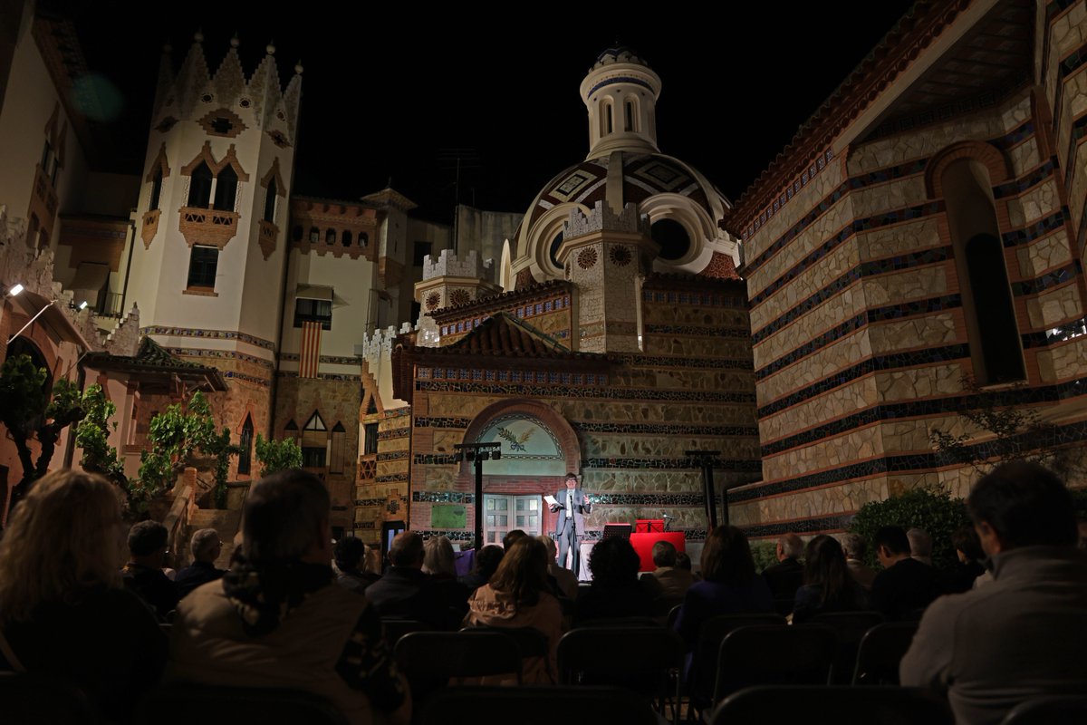 iramunt's tweet photo. Recercat 2023 |  Espectacle Quasi Opera

👏Produïda per la Companyia @3tenori

👏Presentada per @josepmorella 

Commemorem els 40 anys de la @AteneusCat https://t.co/QHsEBosS28