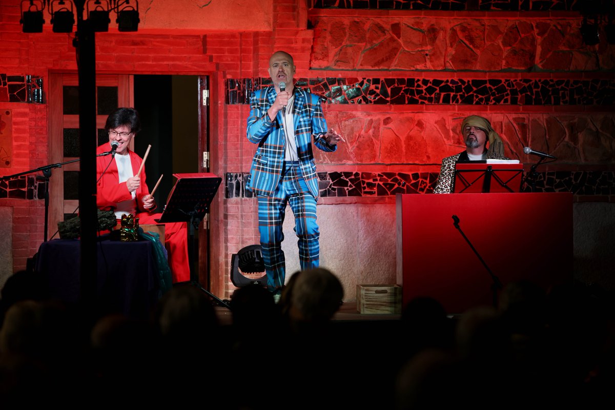 iramunt's tweet photo. Recercat 2023 |  Espectacle Quasi Opera

👏Produïda per la Companyia @3tenori

👏Presentada per @josepmorella 

Commemorem els 40 anys de la @AteneusCat https://t.co/QHsEBosS28
