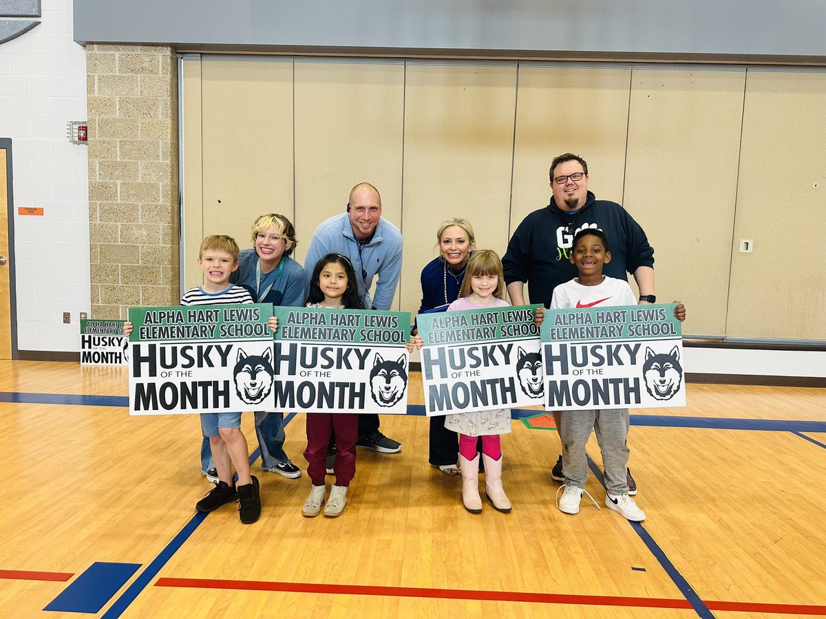 A_MinearAHL's tweet photo. Our K-2 Husky of the Month assembly was the best one yet according to Coach @ShoemakerAHL! We reflected on how much we’ve grown and how excited we are for our futures. We’re so proud to recognize #TrustyHuskies who put the “C” in WICOR! #AHL_AVID #CPSbest https://t.co/HDLdLHhCKZ