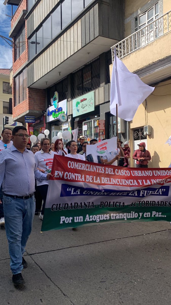 rinapozo's tweet photo. Unidos, priorizáremos e impulsaremos un Plan integral de Seguridad con diferentes acciones a favor de los azogueños y azogueñas. 🤝🏼

#RinaPozoConcejal
#Azogues
#Seguridad https://t.co/VMLj103Pvx