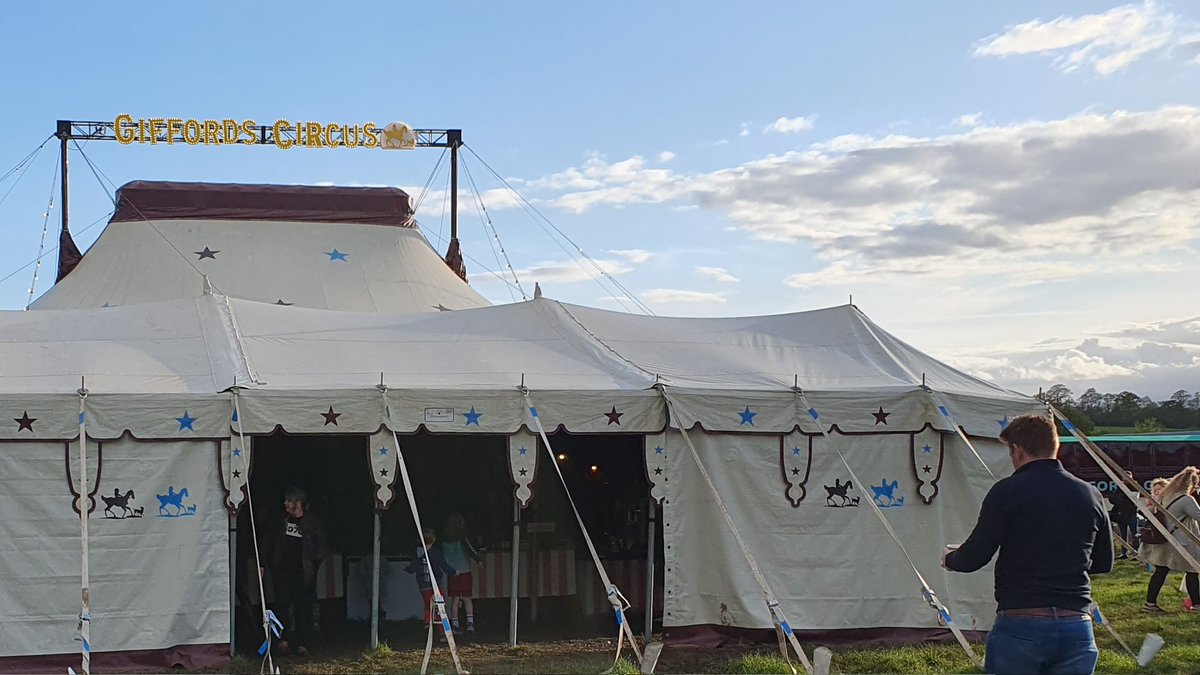 Thank you to <a href="/giffordscircus/">Giffords Circus</a> for a heart-warming and fun-filled evening <a href="/daylesfordfarm/">Daylesford Farm</a>