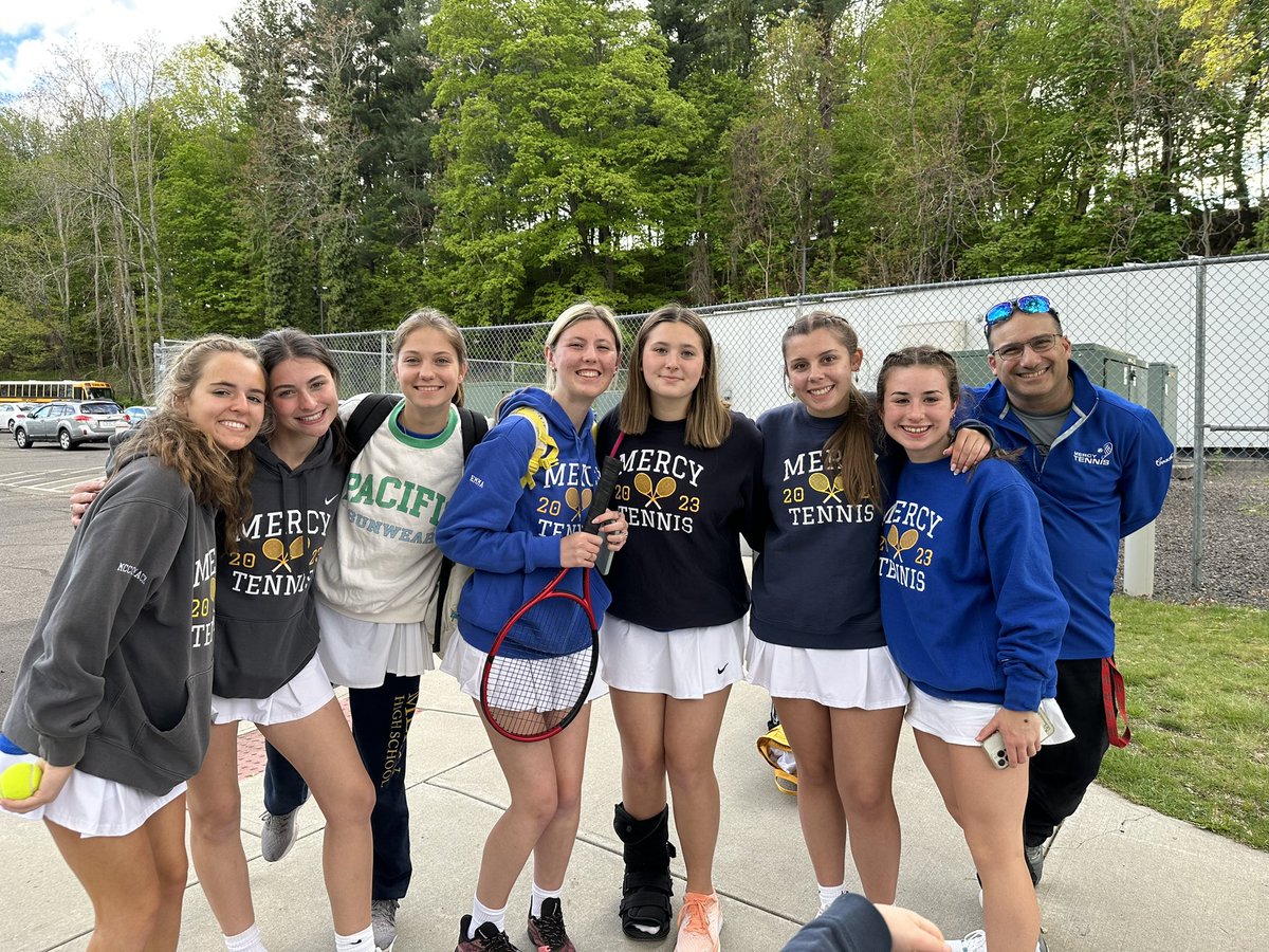 MercyPresident's tweet photo. What a fantastic afternoon for @MercyTigers at @MercyMiddletown! First the Powderpuff game followed by home games for softball, lacrosse and tennis! Go Tigers! https://t.co/A9bZLaXaWC