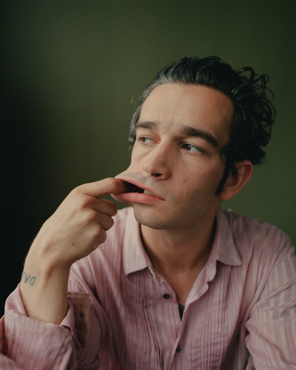 antiheroandie's tweet photo. Matty Healy being a racist, islamophobic, antisemitic sexist, and overall piece of shit- a thread 🧵 https://t.co/QIFecYiEJE