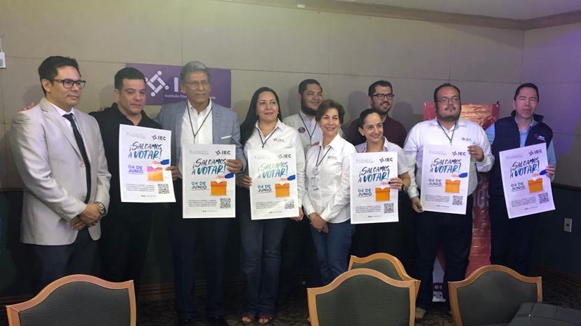 IEC_Coahuila's tweet photo. #IECInforma |
El día de hoy, el @IEC_Coahuila y la @caniractorreon signaron Convenio de Colaboración para impulsar la participación de las y los coahuilenses el próximo 4 de junio 🗳️. https://t.co/1yMz84kxD0