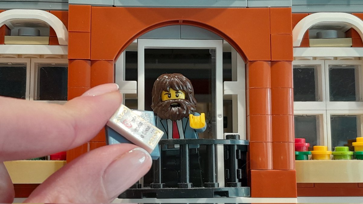 Happy Birthday to  John Rhys-Davies!
#bringbacksliders #bricksliders