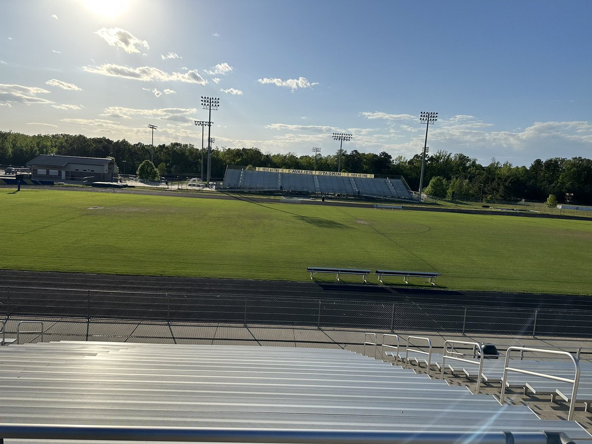 johnliujr's tweet image. Today we say our final farewell to the blessed track @cuttytrack CHS.  This track has been a second home to thousands. Irons were forged and champions were made on this surface. This is our home where we #TrustedTheProcess &amp;amp; ultimately #WonTheDay but it’s time for new beginnings