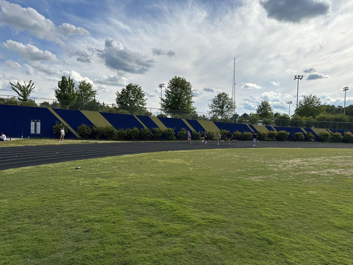 johnliujr's tweet image. Today we say our final farewell to the blessed track @cuttytrack CHS.  This track has been a second home to thousands. Irons were forged and champions were made on this surface. This is our home where we #TrustedTheProcess &amp;amp; ultimately #WonTheDay but it’s time for new beginnings