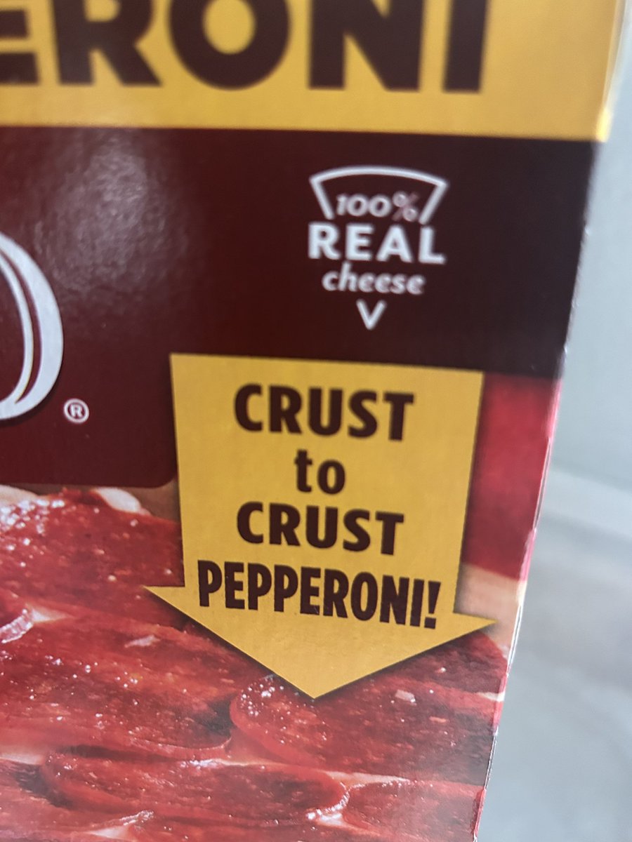 gingersbeve's tweet photo. I’m pretty easy to please, but this isn’t even close to as advertised. @DiGiorno https://t.co/uaUAbkeVNP
