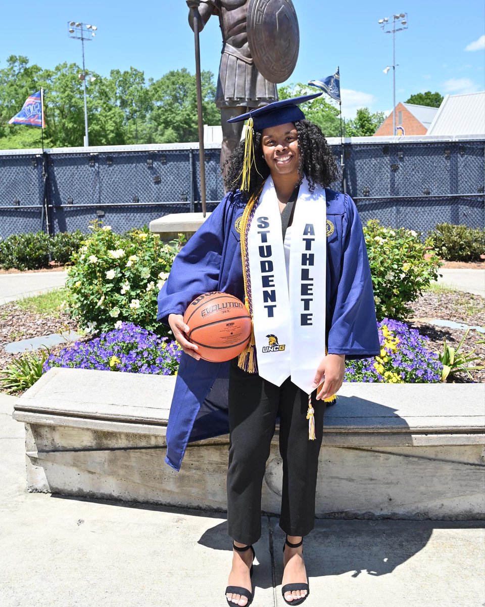 UNCG WBB tweet media