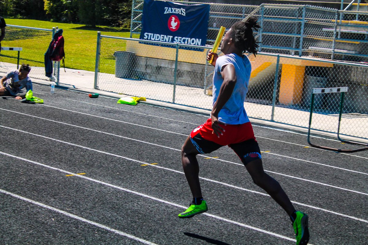 IhoopSlim's tweet image. Sad to say that my season has come to an end.. It was fun while it lasted. This is not the last of Darrian Mays trust and believe. College here I come! #CommanderPride🔰