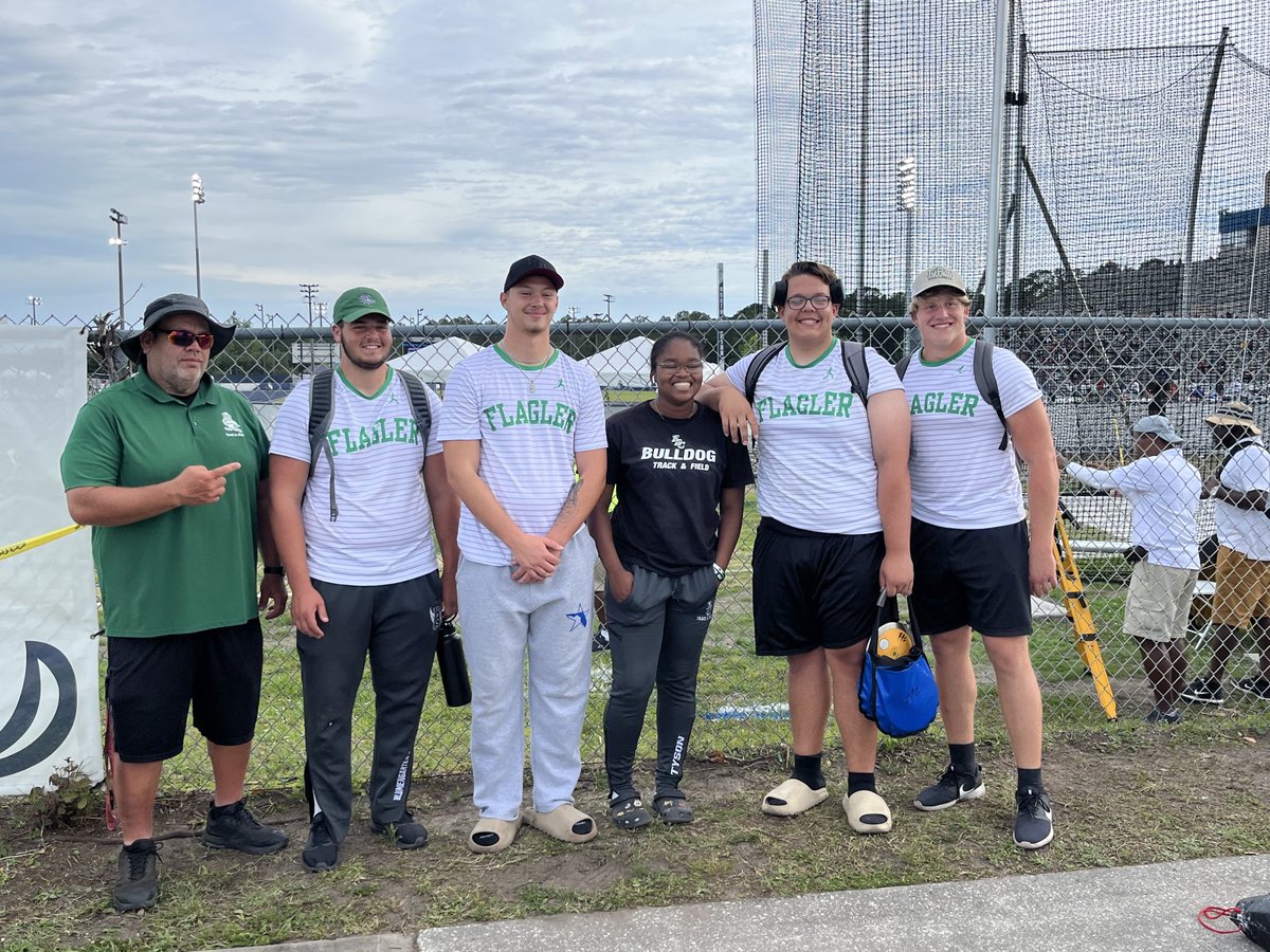 FPCTrackXC's tweet photo. State Qualified!
Colby Cronk, Jake Blumengarten, Drew Droste in the shot put; Maya Tyson in the Shot Put; and your Region Champion in the discus and #2.All-Time win the discus at FPC …Ashton Bracewell! https://t.co/IvXfOT3rl1