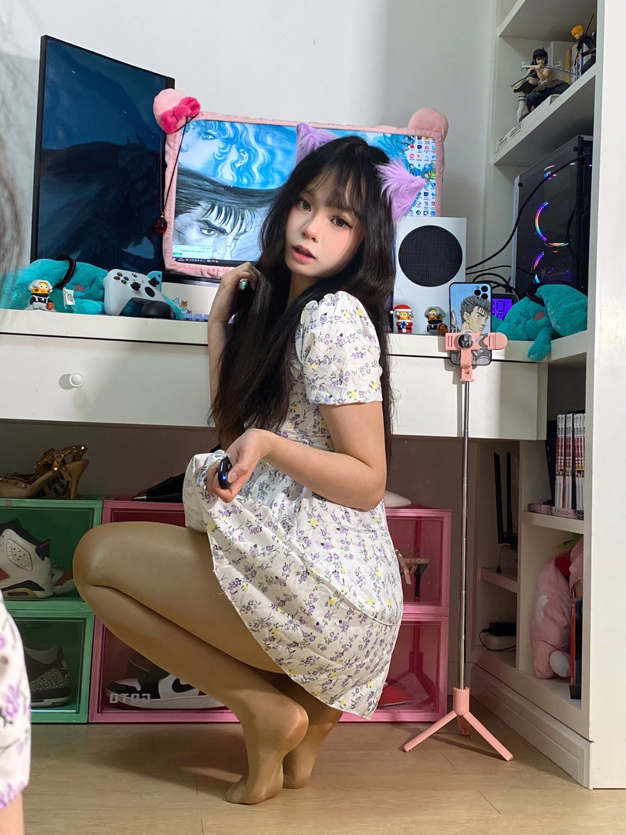 dixiaoxiaodiye's tweet photo. 🍇
🧦@limerencem 【雷神】砂色
#涞觅不止丝滑 ​​​#tights #pantyhose #stockings  #leg #feet #legs #leggings #tightslover #hosiery #丝袜 #美腿  #丝袜控 #足控 #腿控 https://t.co/k3DZ1mlbjf