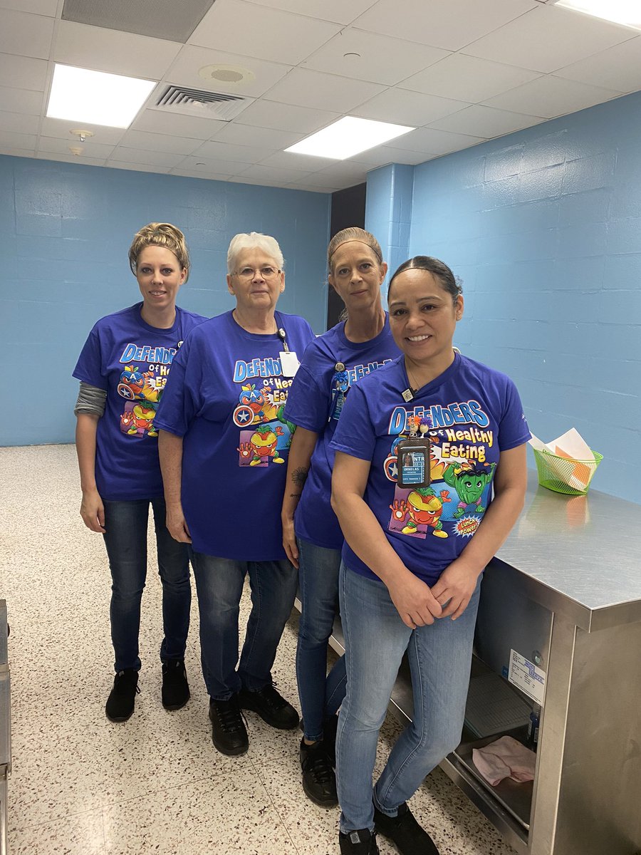 Thank you @jennie_reid_el nutrition staff for being our school lunch heroes! #ChooseLP #SchoolLunchHero