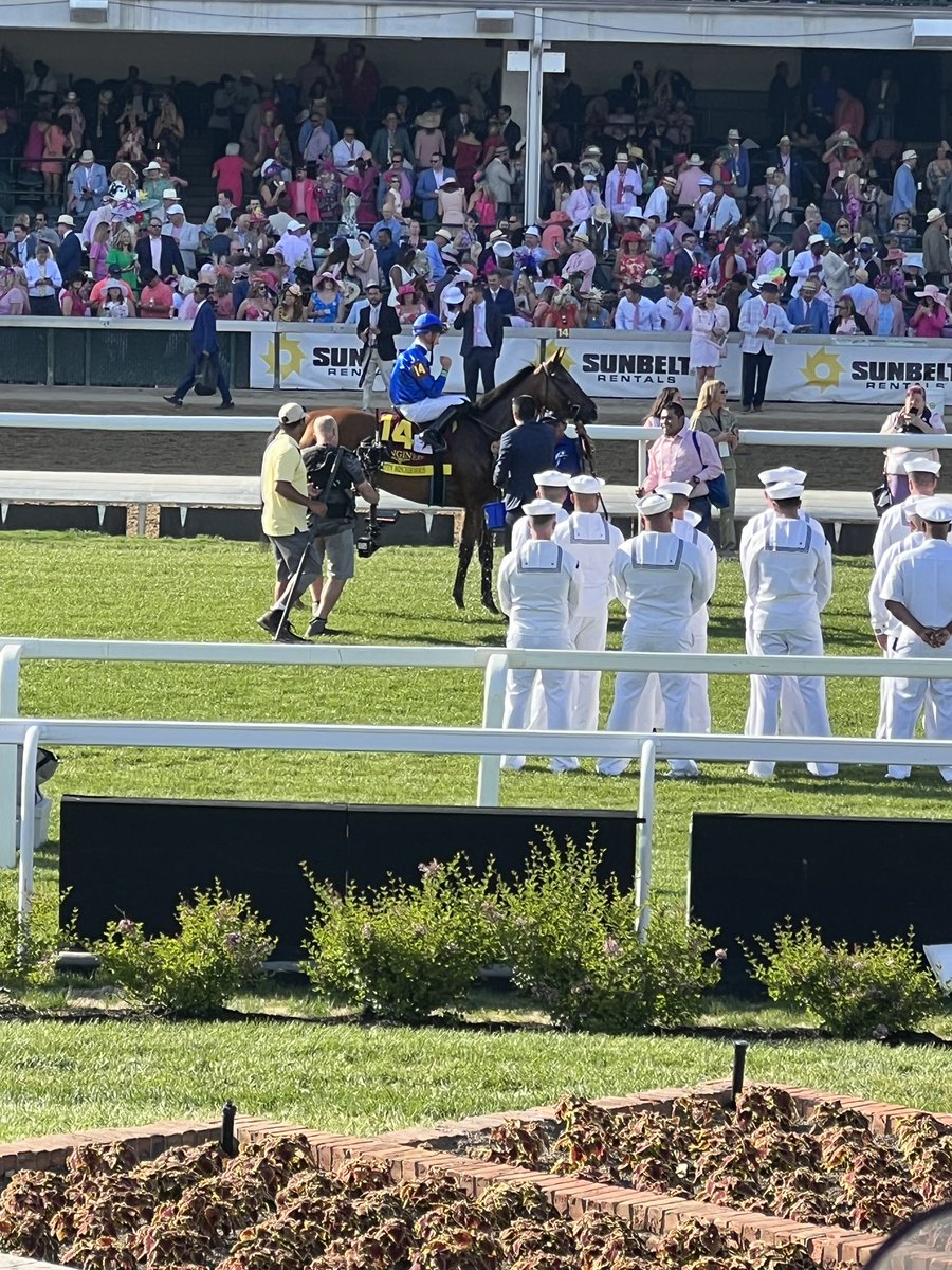 Leah Vasquez tweet media