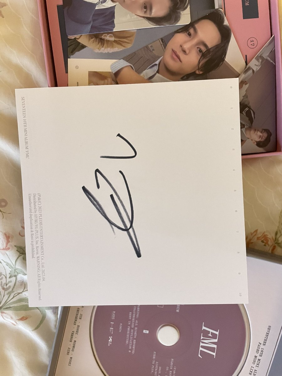 noniesboyf's tweet photo. shitting crying throwing up #FML #SEVENTEEN https://t.co/tlN7SimfqJ