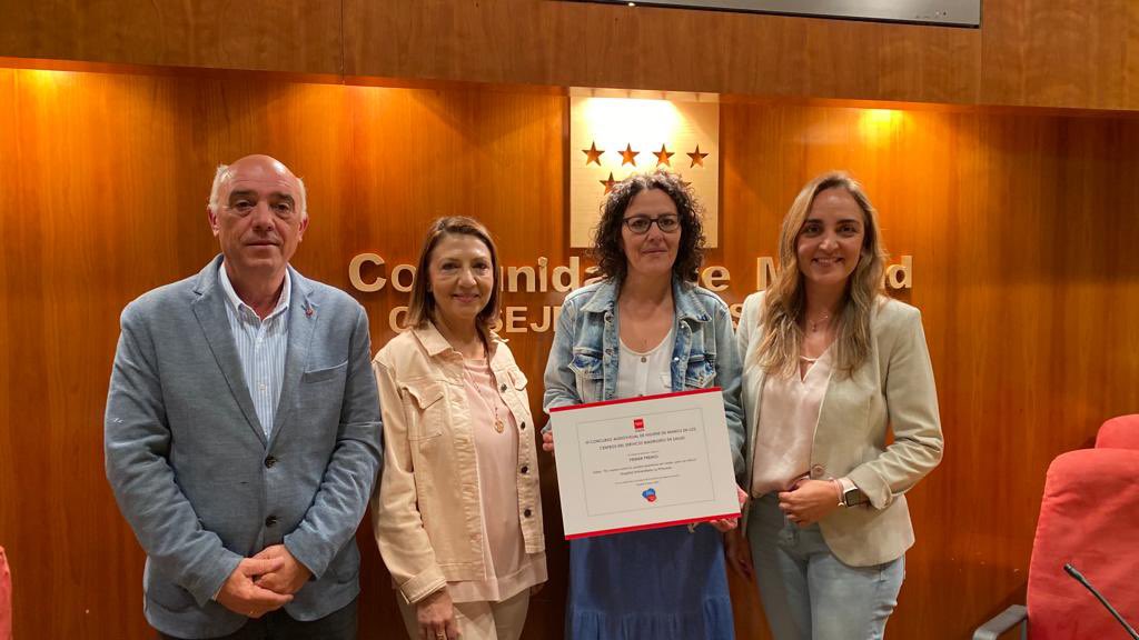 PilarAlaguero's tweet photo. 1er. Premio en III Concurso audiovisual para #HospitaldeLaPrincesa, en nuestras manos está hacer una correcta y frecuente HM. Queremos ser vírales y no víricos🥇. Creatividad y originalidad. Enhorabuena a mi maravilloso equipo @MontePerdido31 @CarlosNovilloPi @tatatorres1515 https://t.co/v9YhD7pKad