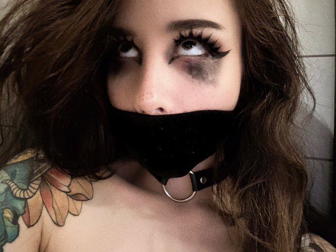 HELP !!! (jk im fine im just being kinky) https://t.co/6nGSPmTE0m