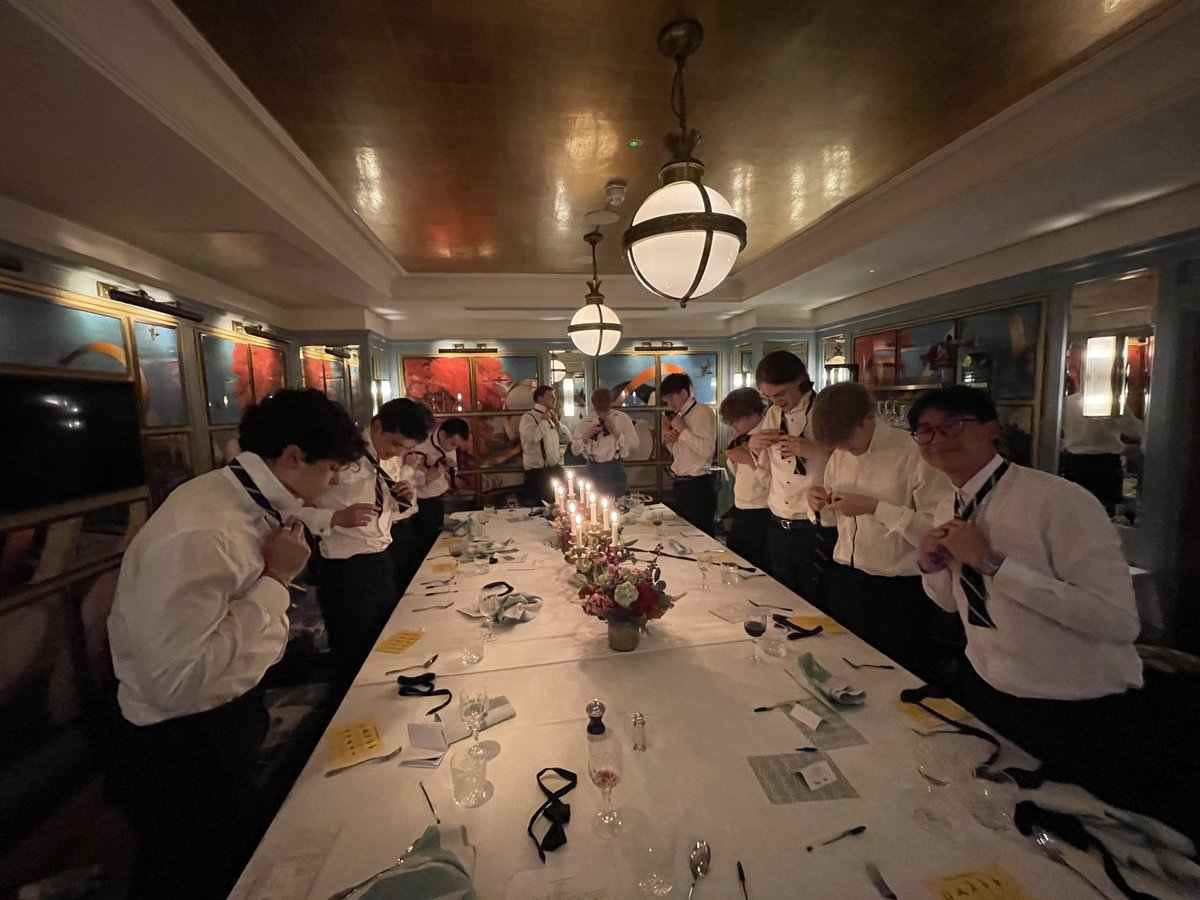 NorthASpartans's tweet photo. This evening we celebrated the departing U6th with a wonderful meal with  at The Ivy, Cambridge. Thank you to @LeysHeadmaster for hosting pre dinner drinks and thank you to the boys for making the night so special! #SpartansforLife https://t.co/YMWFjLLJTh