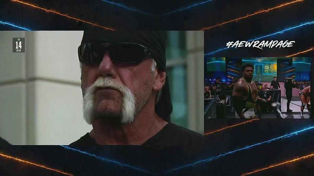 #HulkHogan makes his #AEW debut

#AEWRampage