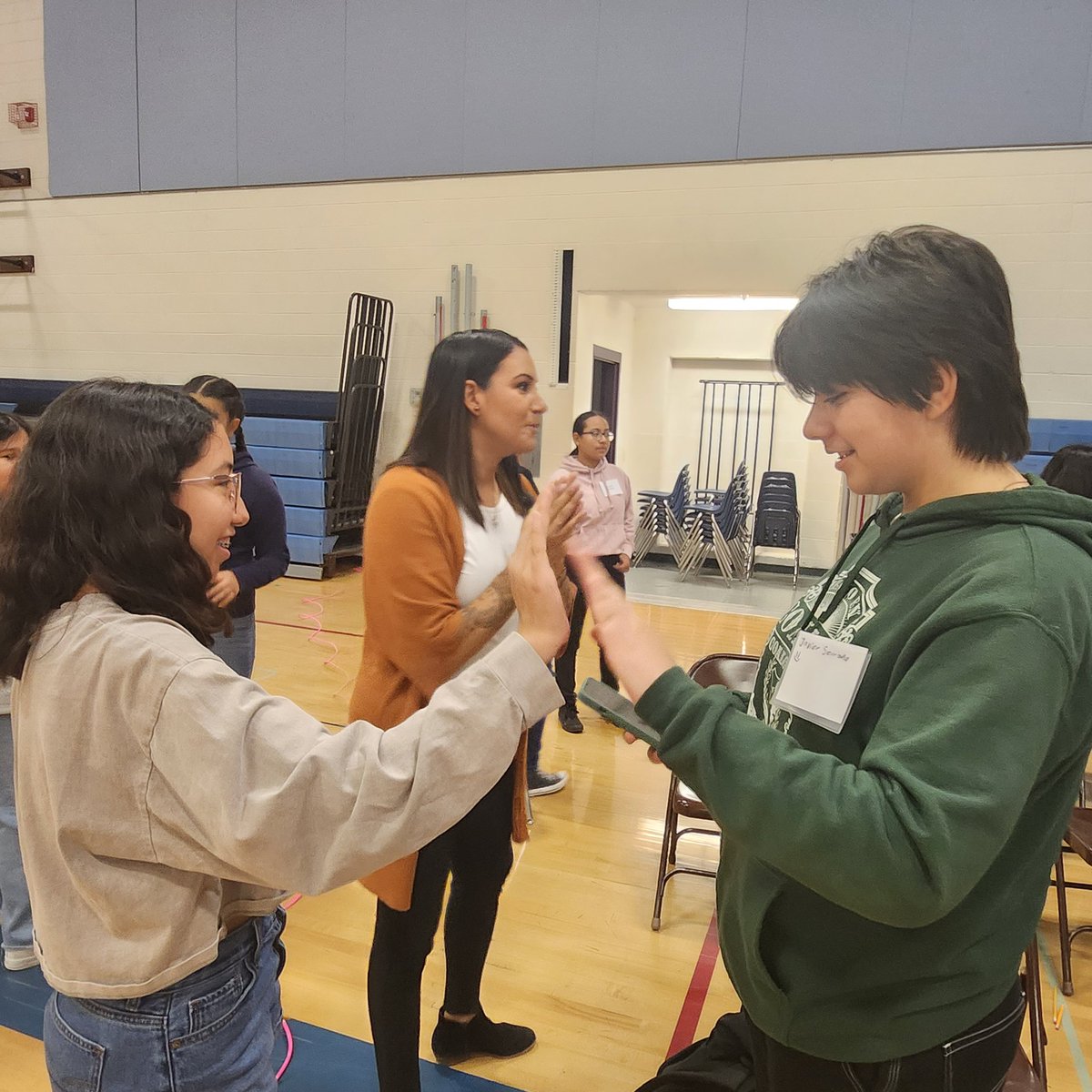 Valuable collaboration with community partners! YWCA, Catholic Charities, ESD105 and WVSD#208 working together to provide mental health support for our migrant program population! Loved 😍 the outcome!! <a href="/YWCAYakima/">YWCA Yakima</a>, <a href="/Esd105/">ESD 105</a>, <a href="/WVSD208/">West Valley School District</a> <a href="/suptfinch/">Dr. Peter Finch</a>