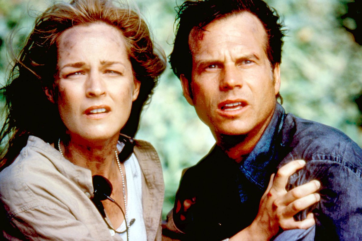 #OnlyFilmTopics
Top Ten #BillPaxton Movies:
10. #Twister (1996).
The film received generally positive reviews from critics, as some praised the visual effects and sound design.
It grossed $495 million worldwide and became the second-highest grossing film of '96.