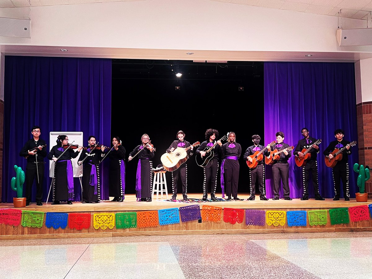 MRHS Orchestra & Mariachi tweet media