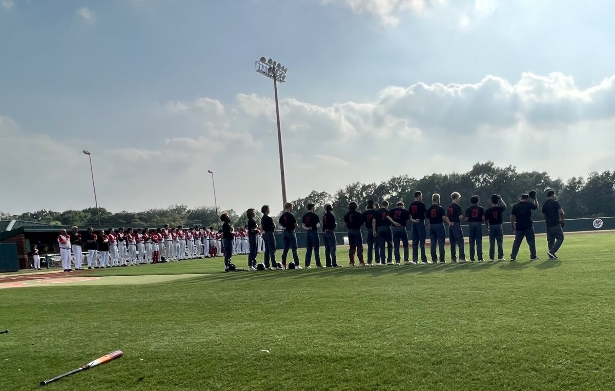Dawgsportsmed's tweet photo. Game Day Ya’ll!! Game 2 Let’s Gooo!! 🖤⚾️❤️ #AttaKid @AHSDawgbaseball @HamptonP27 @FBISDAthletics @SFAHS_Bulldogs https://t.co/QaFonYSTcp