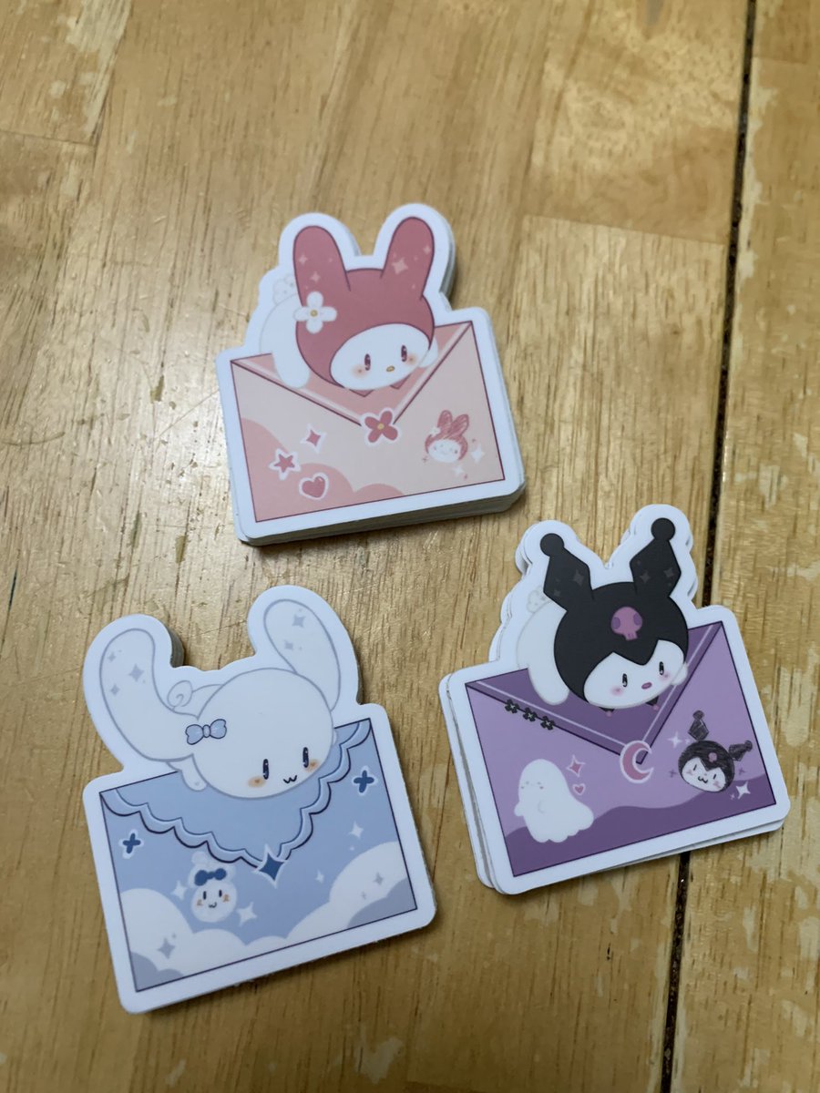 GUYS THEYRE HERE IM IN LOVE 💖💖💖💖