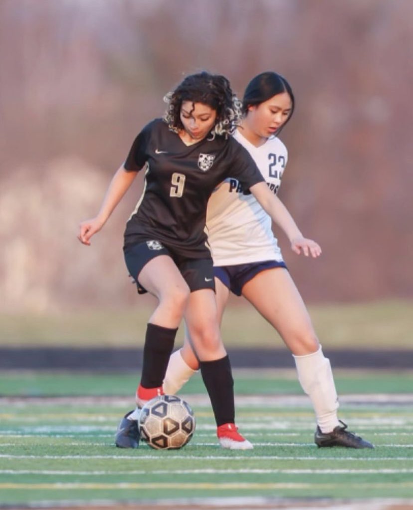 Congrats to our seniors, Daniela and Kelsey! ⚽️💛🖤