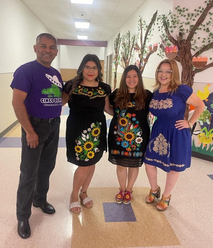 scedillo78's tweet photo. ¡Feliz Cinco de Mayo! ¡Viva México! We are proud of our cultura! @Griggs_AISD @AldineISD @ccquizada @Adri_Vazquez80 #FriYayFriday #hispanics #latinos #orgullosos https://t.co/cilSRHnyVL