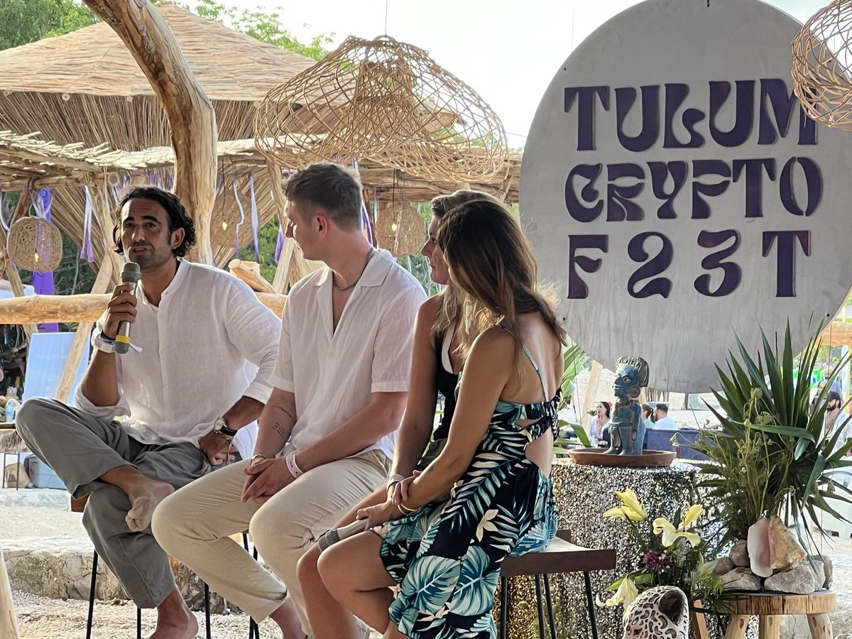 pcmarts's tweet photo. Some great convos @TulumCryptoFest #TCF #tulumcryptofest https://t.co/cEQTadHmsd