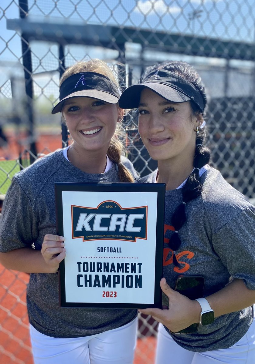 LS West Softball tweet media