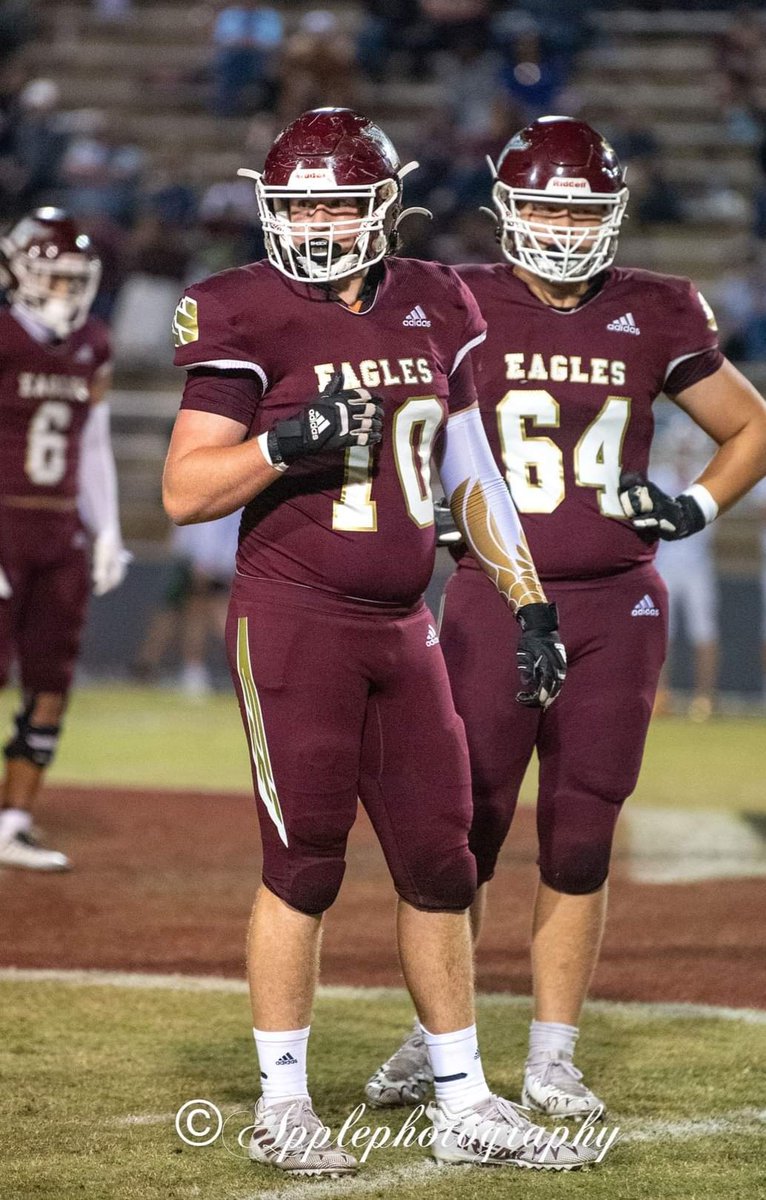 Niceville_FB's tweet photo. Congrats to @KevinDowning__ , @dj_shorts_ &amp; @ColinSorensen70 on picking up their first collegiate offer from @uftlfootball today!  #TheFlyinN
@DamonCogdell @uftlathletics https://t.co/j81dNe0T7p