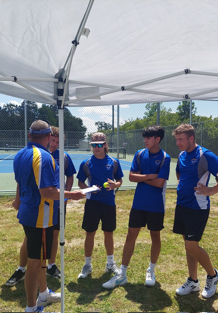These young men represented the Dawgs well today at Tennis Regionals.  Congratulations to <a href="/dawgcoachjoe/">Joe Phillips</a> and the team on a terrific season. 🎾💙🎾💛