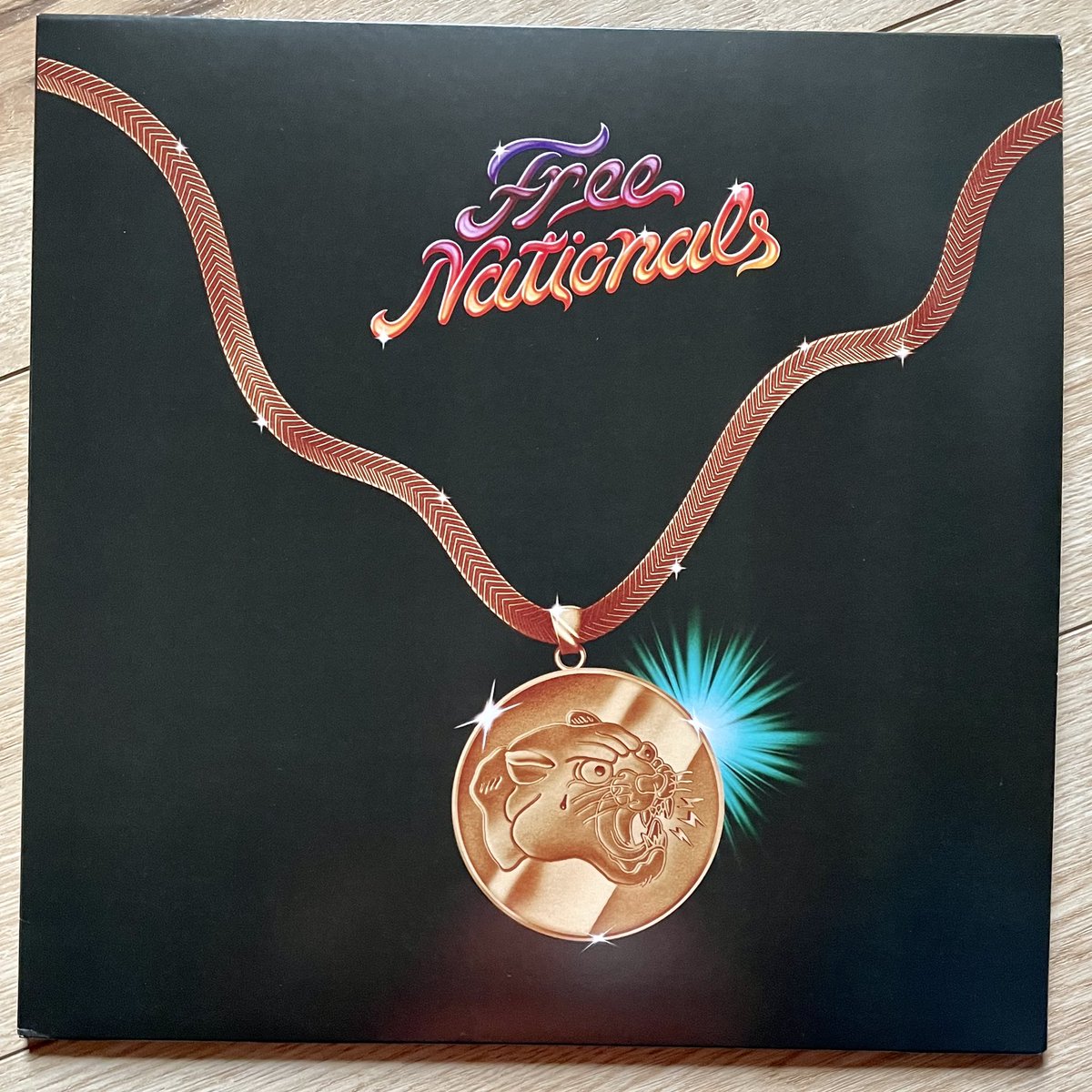 CMoneyKS's tweet photo. #FridayNightVinyl @freenationals #EponymousDebut #RnB #Soul #HipHop #Funk #Empire #OBE #2019
#KlipschHeritage #KlipschHeresy #KlipschHeresyIV #CambridgeAudio #AudioTechnica #HiFi #HomeStereo #Vinyl #180gramvinyl https://t.co/Eg3FvAYy9R