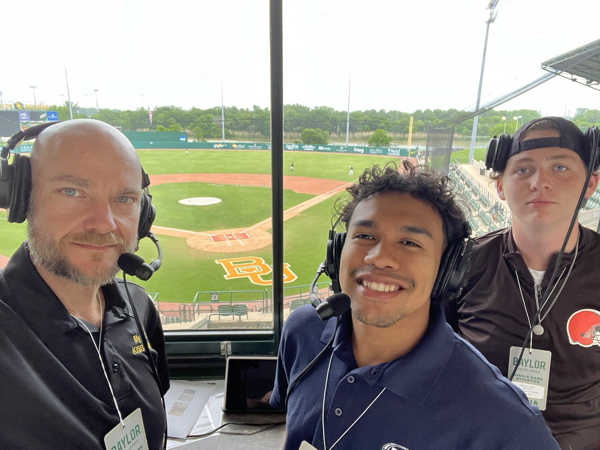 The broadcast crew is here at Baylor Ballpark for tonight’s <a href="/HHKnights_BSBL/">Harker Heights Knights Baseball</a> 7pm matchup vs Mansfield in 1-game bi-district game. Hear the game online at Radio.Killeenisd.org, on-air on My 95/1, or on the <a href="/KilleenISD_/">KISD Sports</a> app. <a href="/vjbees/">V’Jae Brown!</a>