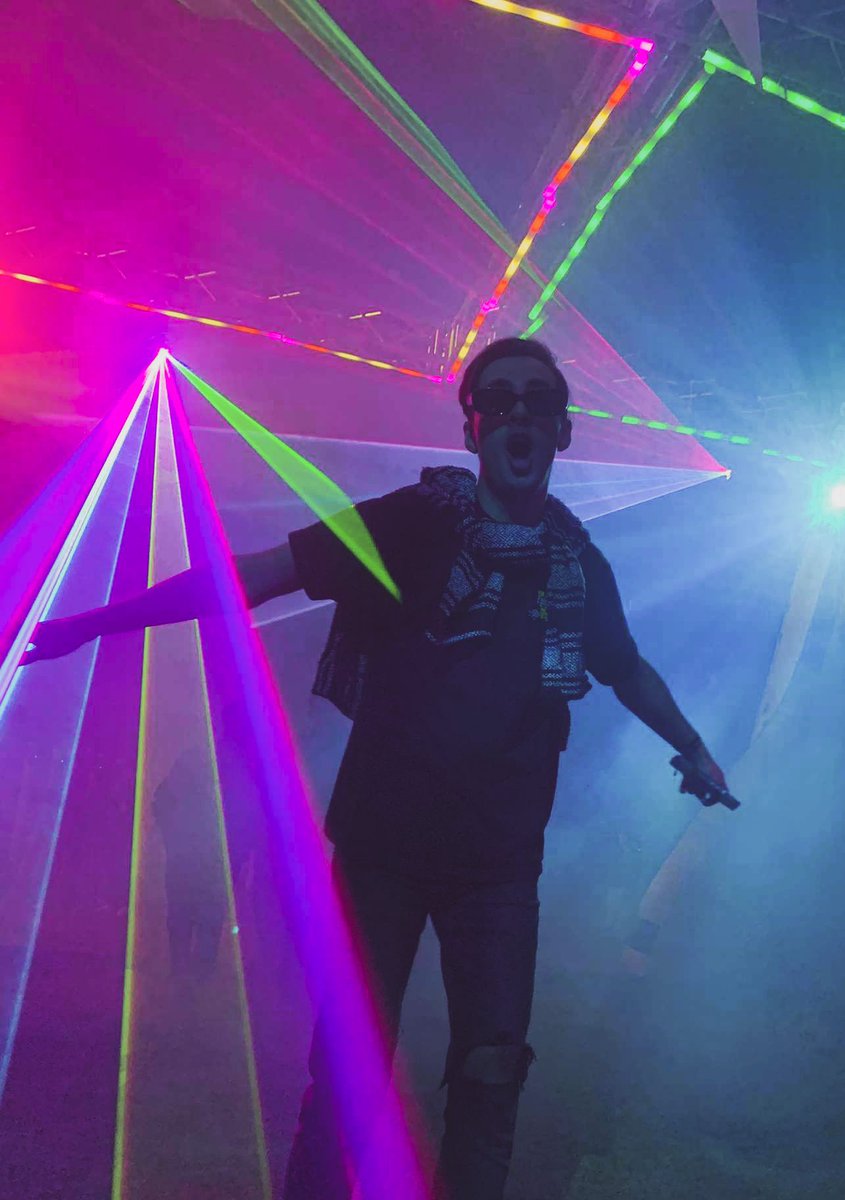 penguinxrs's tweet image. hi bird app 👋🏻