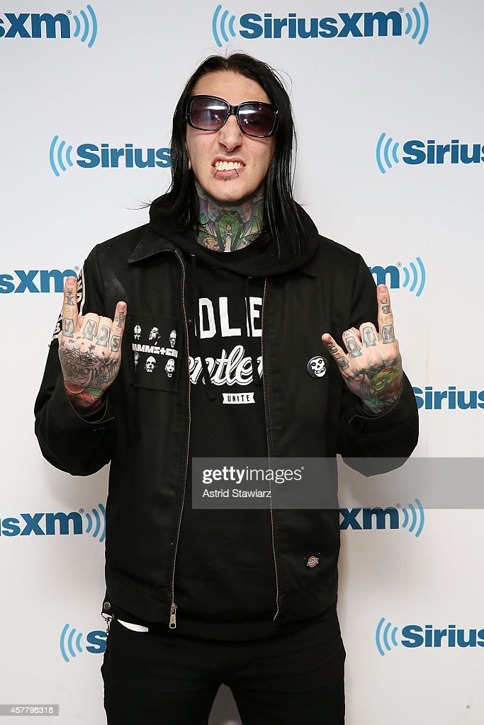 DailyMultiTwt's tweet photo. Chris Motionless of Motionless In White

📸: Getty Images, Jason Squires (1st photo), Rob Kim (2nd and 3rd photos), Astrid Stawiarz (4th photo)

- 🎃 https://t.co/UH9SOJXmb4