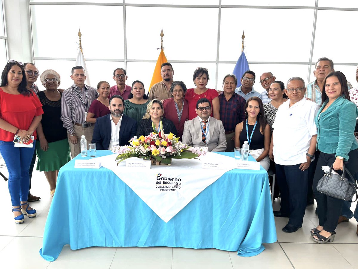 DrBillyDuarteV's tweet photo. Rendición de Cuentas 2022 @HGDuranMSP cumpliendo con los lineamientos de los 5 objetivos del Plan Decenal de Salud: @Salud_Ec 

1. Equidad en salud:
2. Promoción de la salud:
3. Salud preventiva: 
4. Atención oportuna y de calidad:
5. Sistema de salud integrado y eficiente: https://t.co/taBZYx2Wy4