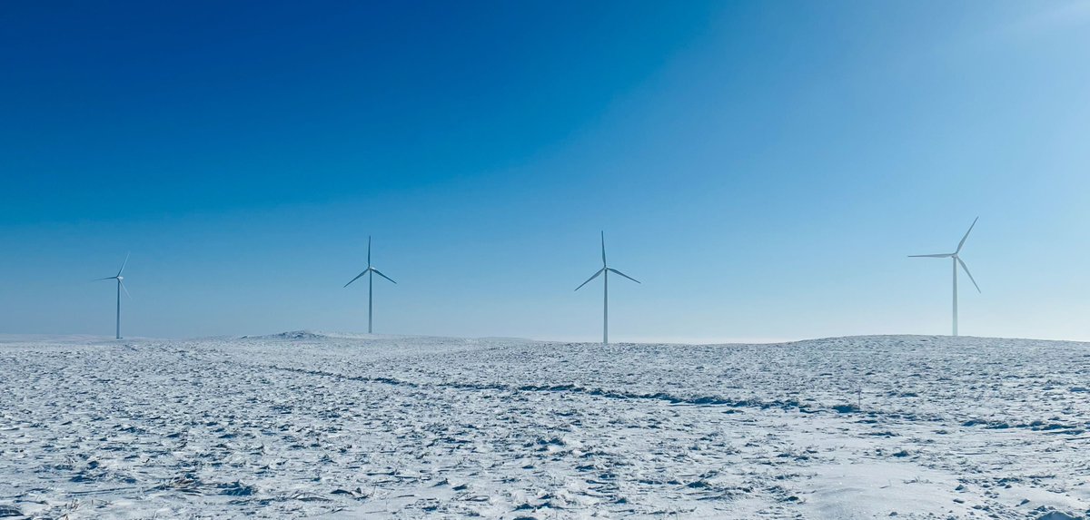 Today's photo of the day is a Flashback Friday from MM! This shot is Panoramariffic!

#GeminiEnergyServices #Gemini #Wind #RenewableEnergy #Sky #Clouds #JK #Snow #Tatanka #Montana #NorthUS #USA #TetraTech #Blue #Weather #Turbines #WindTurbines