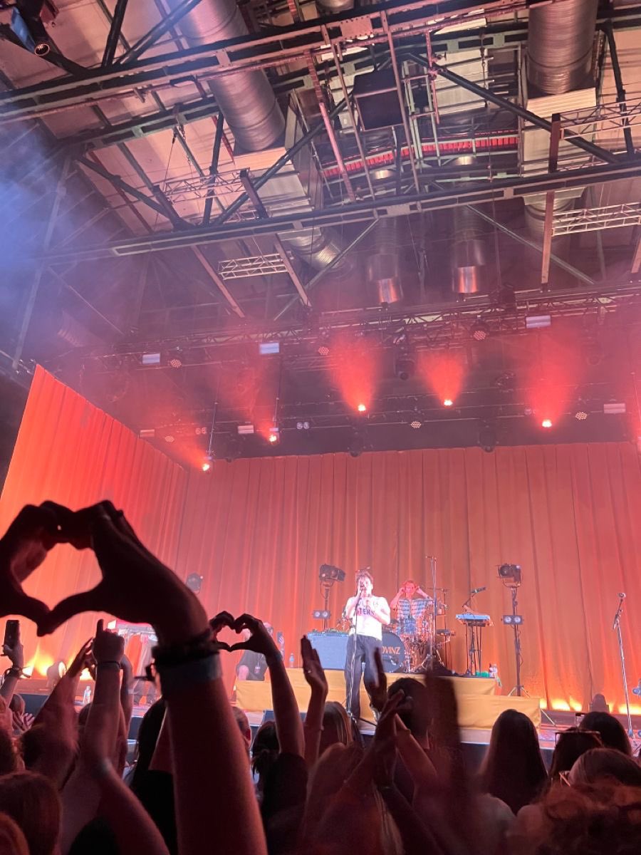 avengerws's tweet image. literally a dream