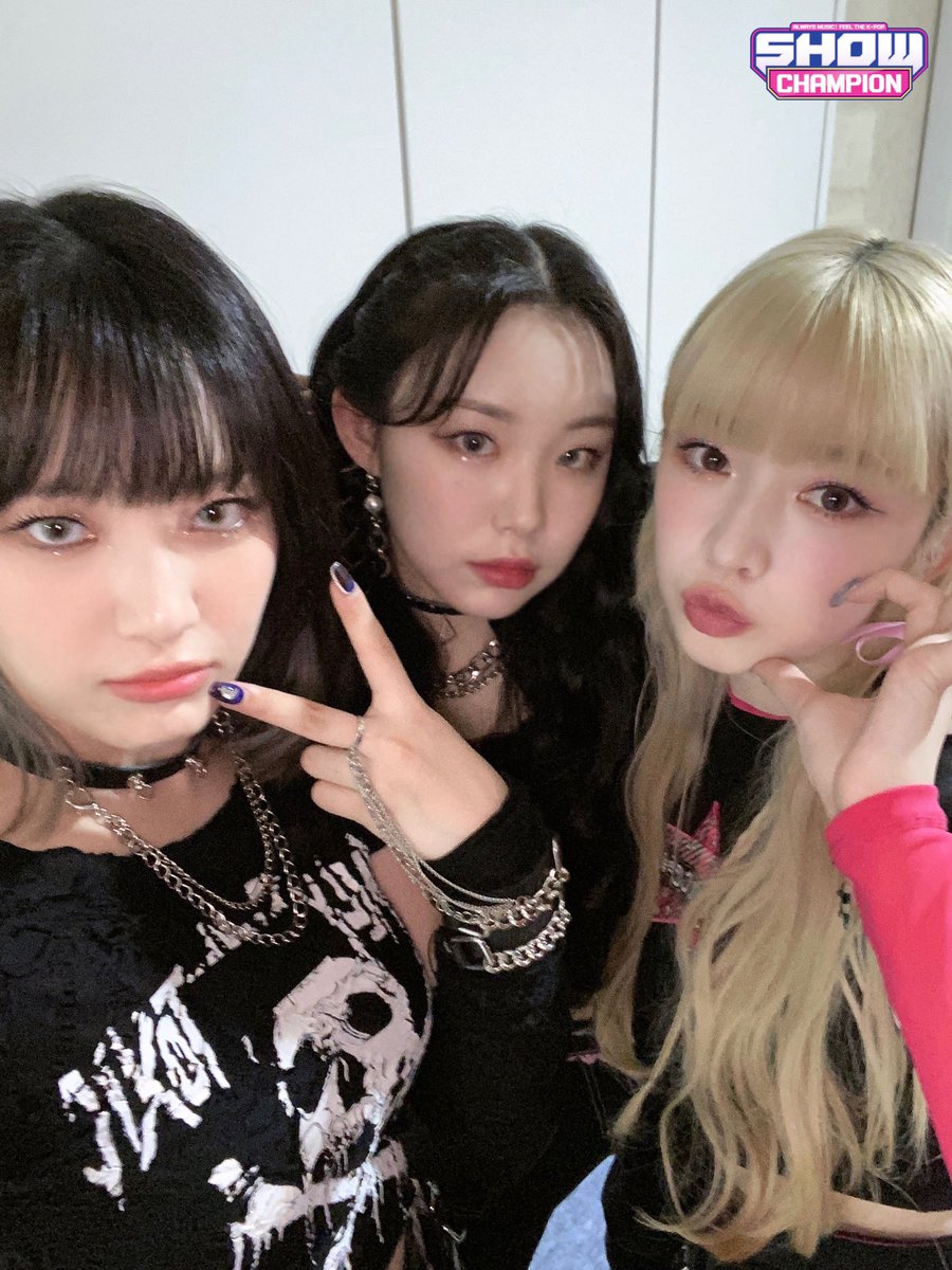 mermaidzone's tweet photo. Nuestra salida de hoy es especialmente para ser parte del #𝖕𝑖ꪎчεïз𓈒࣪·𝜏oꭎr porque desde que la #𝙺α̵ямꪋ𖤬ᤁͽ𝗻ׂׅɘ llegó a nuestros palacios nosotras apartamos este día para las más bellas.

𐚁̸ ۫  ּ ࣪ . 𝚙ıchı 𝕡ıchı ꪚoıcꫀ 𝚕ıv͜͡e ꮪtαrt 🎤 https://t.co/q17QECghUr