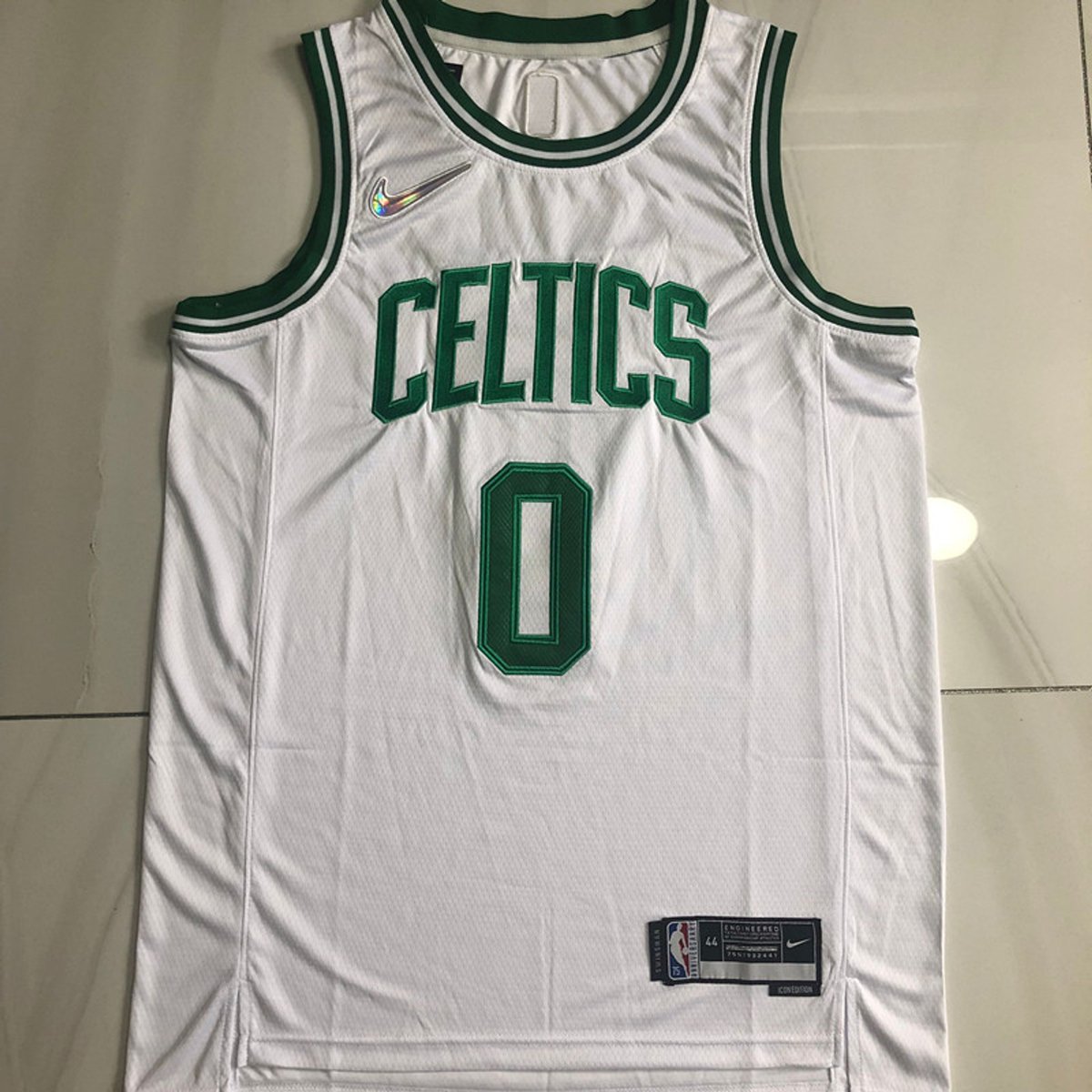 GoatJersey's tweet photo. Celtics vs 76ers https://t.co/2g80AXilOA