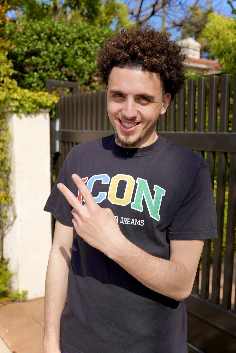 ramitheicon1's tweet image. MERCH OUT NOW! ramitheicon.com