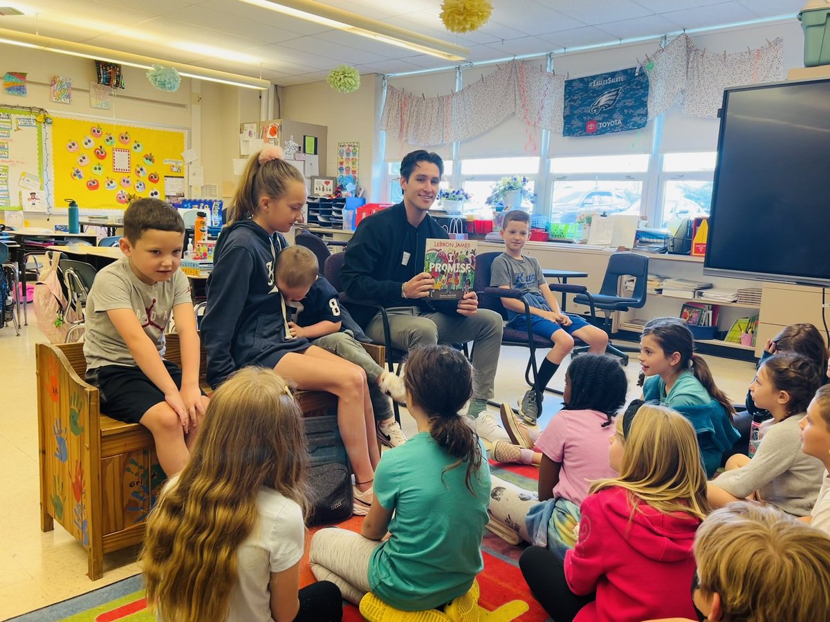Michelle MacNeill (@kutz3rdgrade) on Twitter photo We had a ballin’ Mystery Reader! 🏀⛹🏽♂️Nick’s Uncle Ryan Arcidiacono from the <a href="/trailblazers/">Portland Trail Blazers</a> read a Lebron James book to our class! <a href="/CBKutzElem/">Paul W. Kutz Elem</a> <a href="/CBSDSchools/">Central Bucks SD</a> We had a ballin’ Mystery Reader! 🏀⛹🏽♂️Nick’s Uncle Ryan Arcidiacono from the <a href="/trailblazers/">Portland Trail Blazers</a> read a Lebron James book to our class! <a href="/CBKutzElem/">Paul W. Kutz Elem</a> <a href="/CBSDSchools/">Central Bucks SD</a>