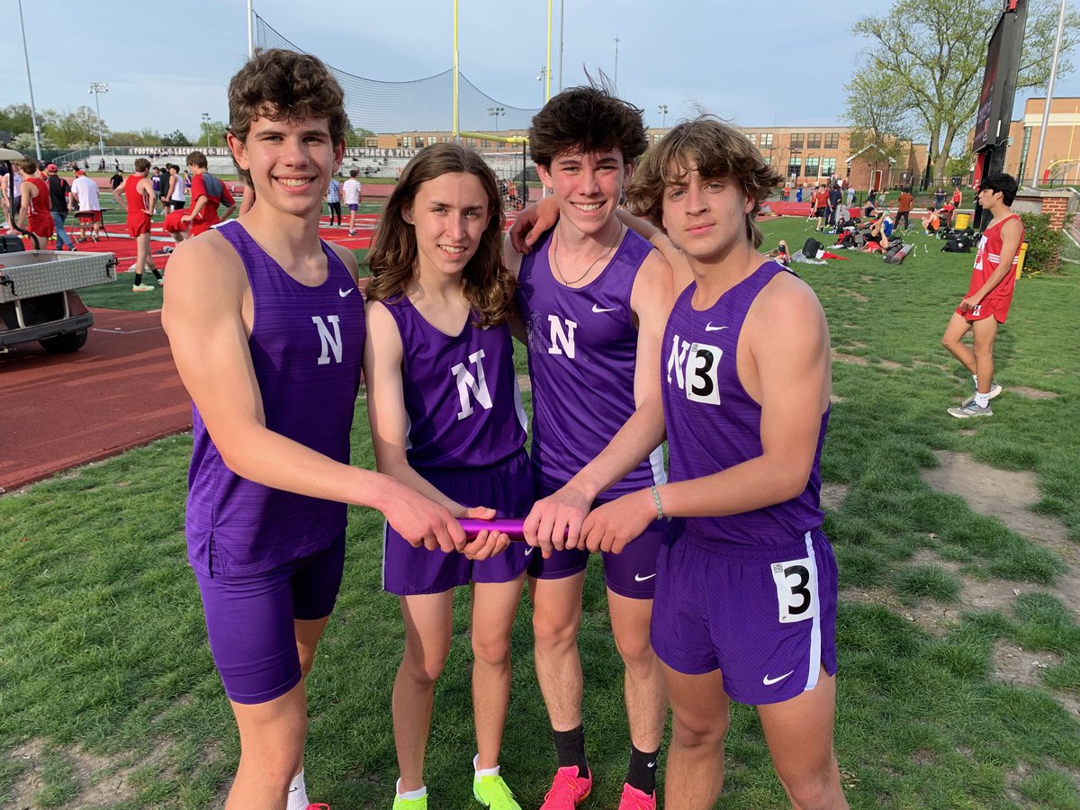 🚨 Frosh-soph school record alert! 🚨 Soph. Brady Travers (2:00), soph. Grant Schroder (1:56), Freshman Will Surratt (2:04) and soph. Ryab Gustis (2:01) combine to smash the record at Hinsdale in 8:03!