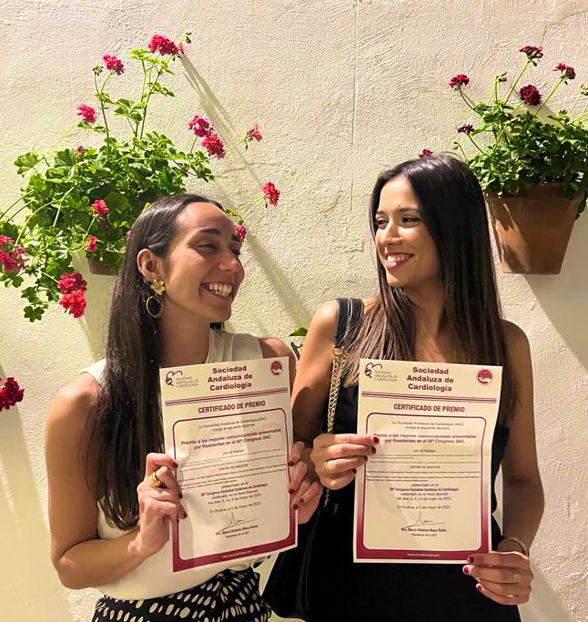 mgonzale2's tweet photo. Un años más el servicio de Cardiología del Hospital de Valme,  @AGSSurSevilla vuelve a llevarse premio en el 56º congreso de la @SACardiologia celebrado en Punta Umbría. Mejor comunicación presentada por residentes!!!. ENHORABUENA!!
@CdHUVValme #econsulta https://t.co/OM24c4ZOuZ