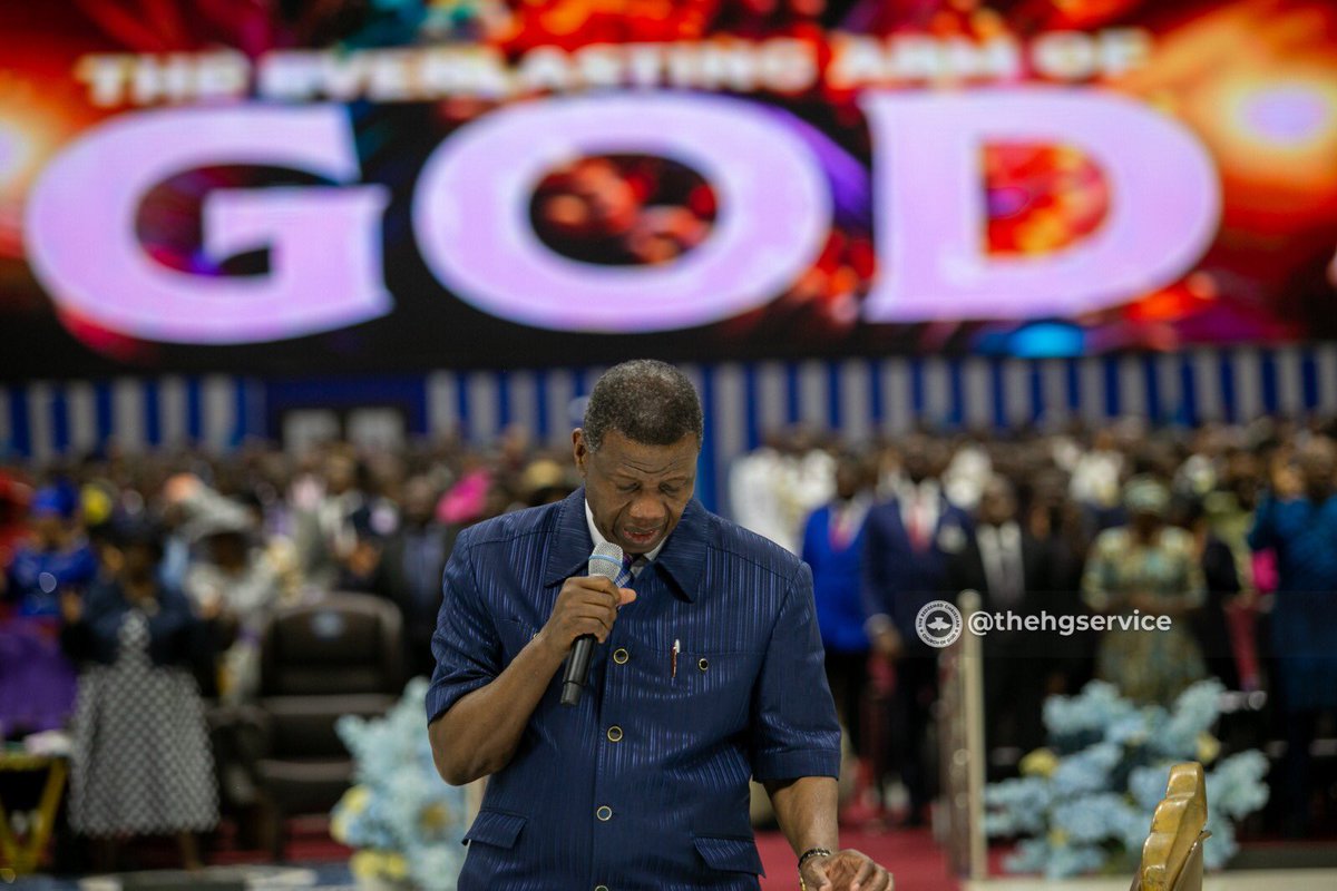 TheHGService's tweet photo. When God decides to promote, it doesn't matter where you are. The moment He picks you up, He just keeps going and going.

- Pastor Adeboye 

May 2023 Holy Ghost Service 
#TheEverlastingArmOfGod https://t.co/NPvFMFDbU9